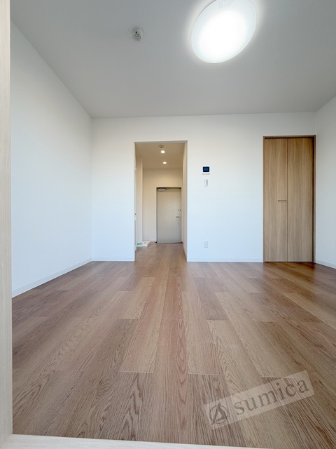 居室・リビング　扉を開ければこの解放感＾０＾さぁどう使いましょうか。。。