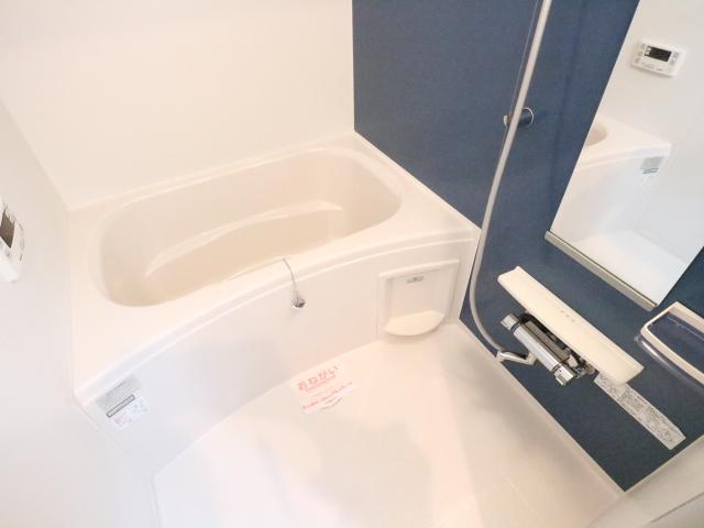 バス・シャワールーム　お風呂です