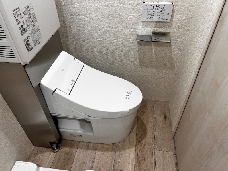 トイレ　トイレ