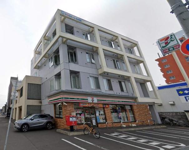 コンビニ　セブン－イレブン札幌北３５条店（コンビニ）まで308m