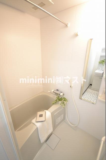 バス・シャワールーム　モデルルーム参考写真です