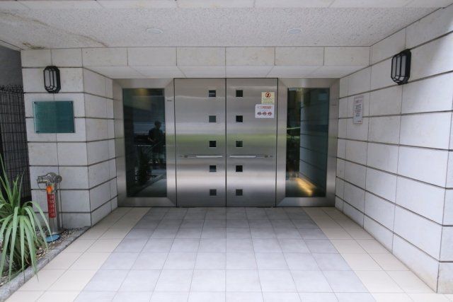 エントランス　ヴェローナ板橋本町　板橋区清水町