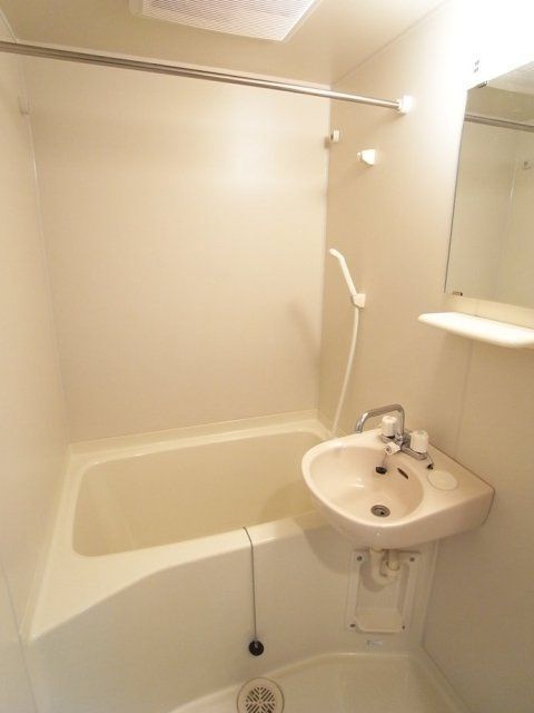 バス・シャワールーム　（別タイプ参考写真）ヴェローナ板橋本町　板橋区清水町