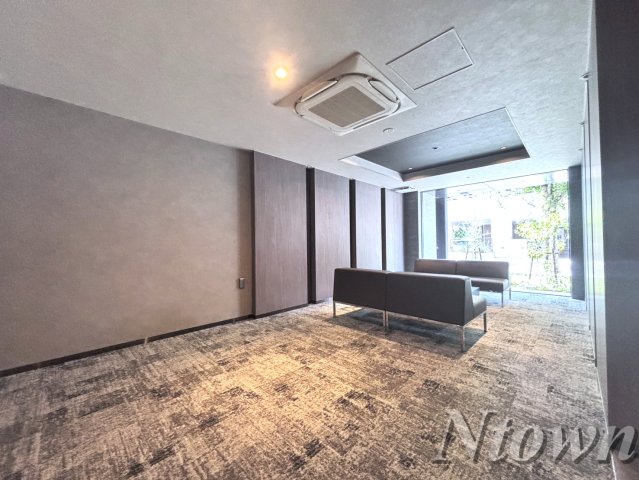 ロビー　清潔なロビーです