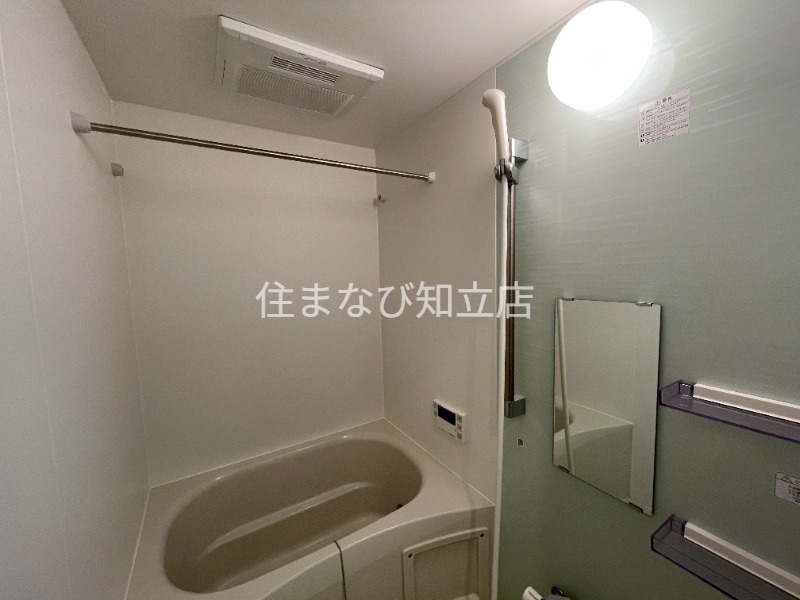 バス・シャワールーム　同型別部屋写真