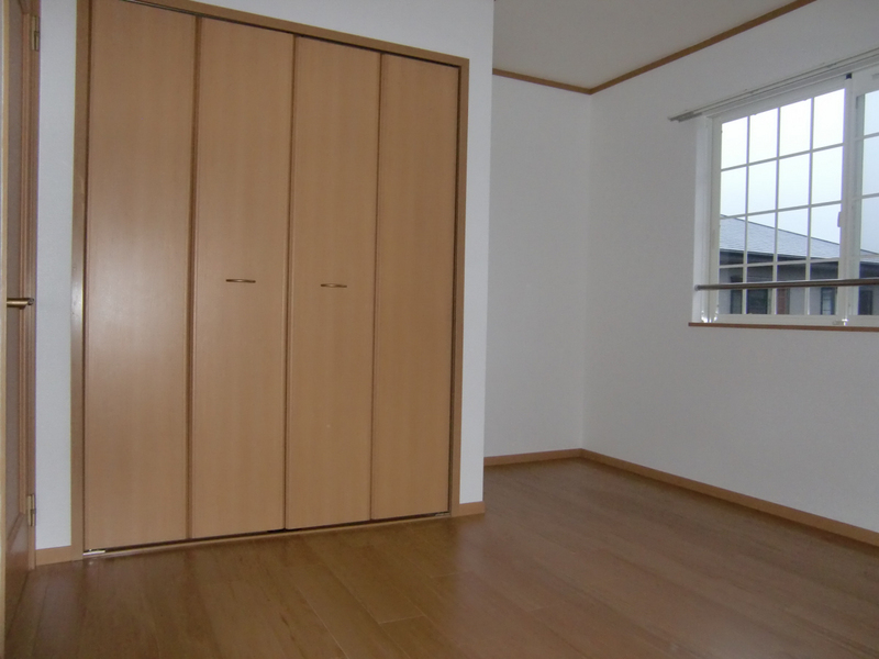 その他部屋・スペース　２Ｆ各部屋に設けられた大容量のクローゼット