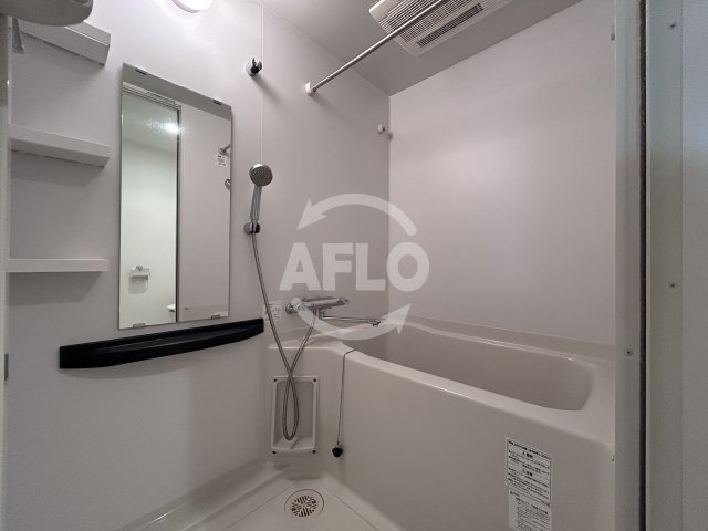 バス・シャワールーム　エステムコート新大阪VIIIレヴォリス　浴室