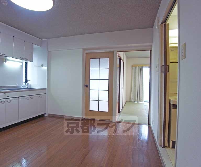 居室・リビング　綺麗なお部屋です。