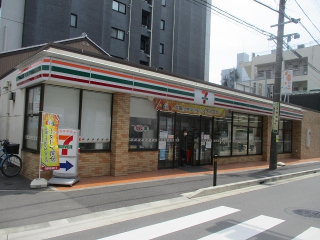 コンビニ　セブンイレブン名古屋泉１丁目店（コンビニ）まで39m