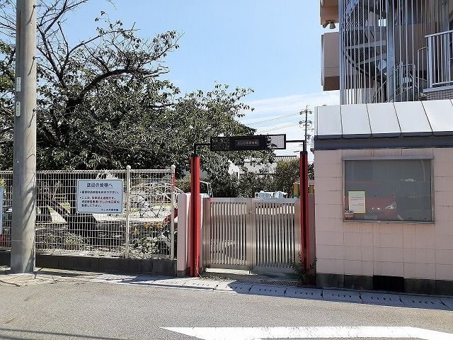 幼稚園・保育園　かしの木保育園（幼稚園・保育園）まで550m