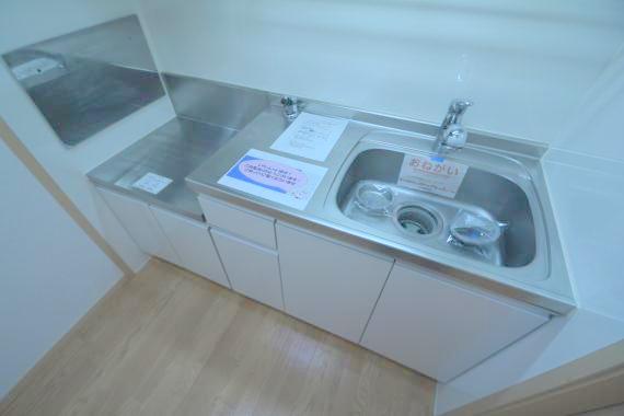 キッチン　あなたの好みに合わせたコンロを置いてくださいね。