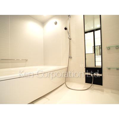 バス・シャワールーム　同タイプ19階のお部屋を撮影。仕様が異なることがあります。