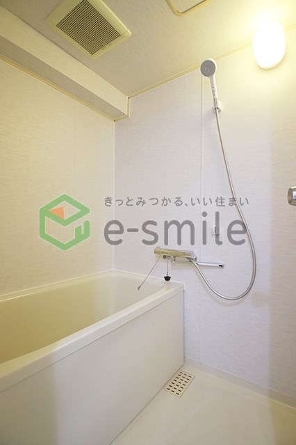 バス・シャワールーム　お風呂です