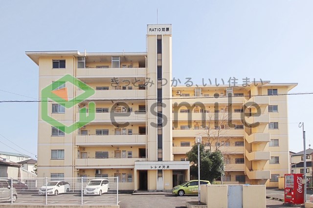 建物外観　落ち着いた雰囲気の外観です