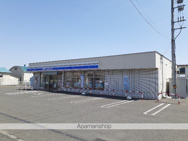 コンビニ　ローソン（コンビニ）まで400m