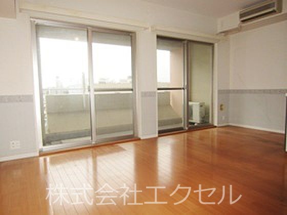 居室・リビング　同建物の別部屋の写真