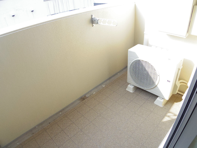 バルコニー　日当たり良好のバルコニー