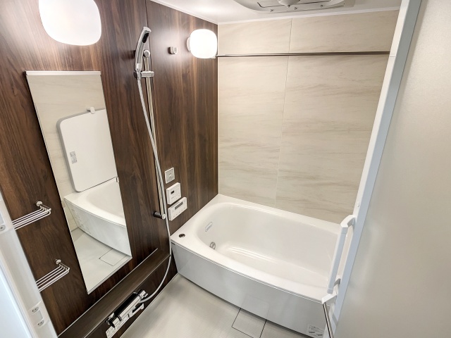 バス・シャワールーム