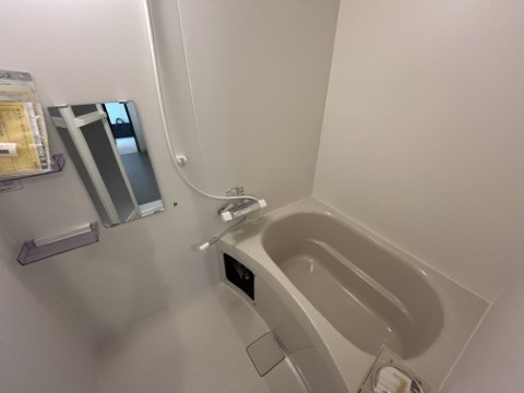 バス・シャワールーム　別部屋参考写真となります