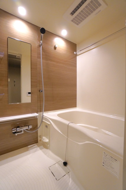 バス・シャワールーム　※写真は同タイプ住戸です。