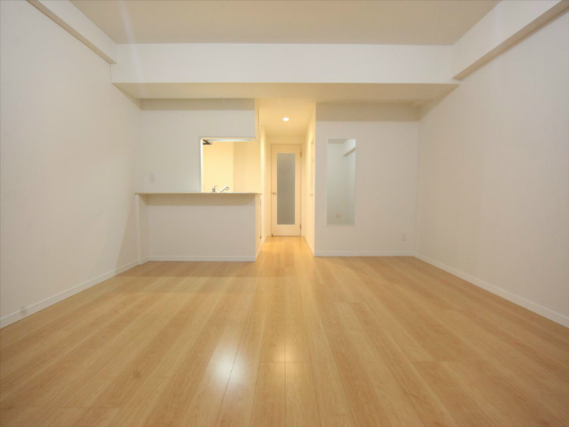 居室・リビング　ＬＤＫ14.6帖　カウンターキッチン　エアコン完備