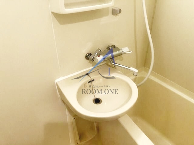 洗面設備　洗面台です。