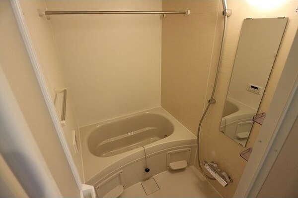 バス・シャワールーム　日々の疲れを癒すお風呂付です