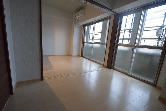 居室・リビング　洋室