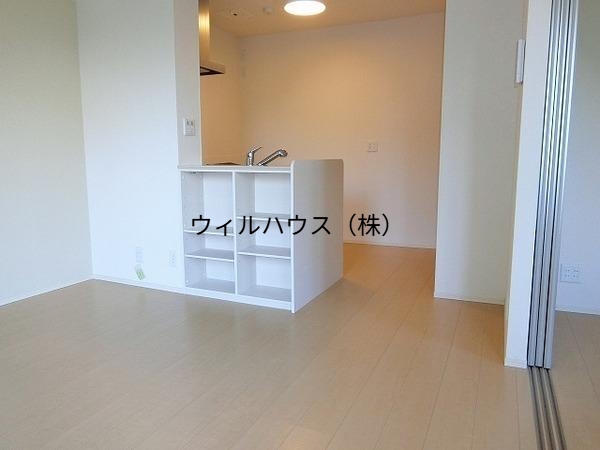 居室・リビング　人気のカウンターキッチン！