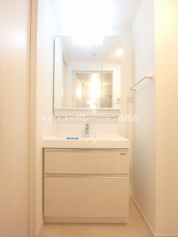 洗面設備　別部屋の写真