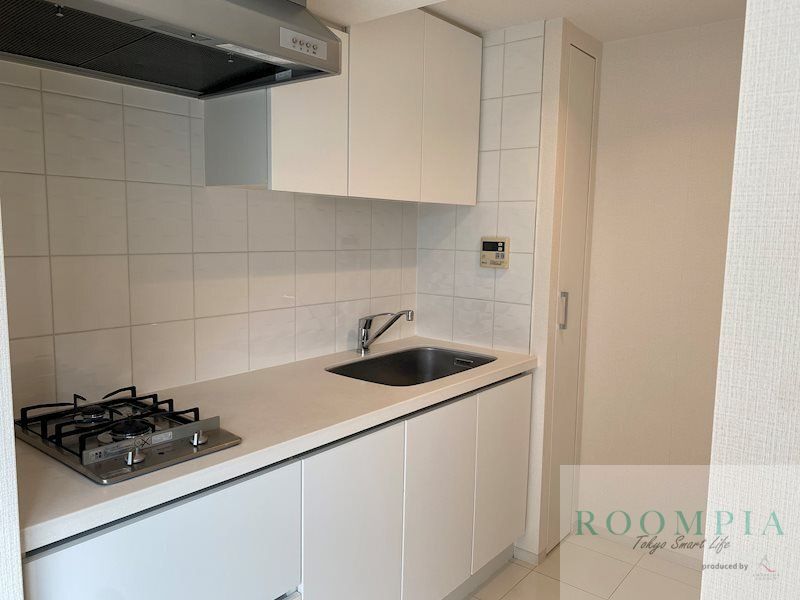 キッチン　別間取りの参考写真です