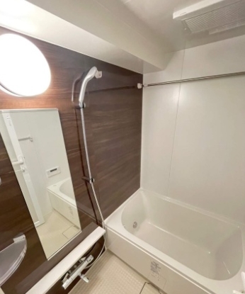 バス・シャワールーム　☆ゆったりくつろげるお風呂☆