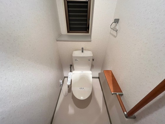 トイレ　※別部屋の写真です