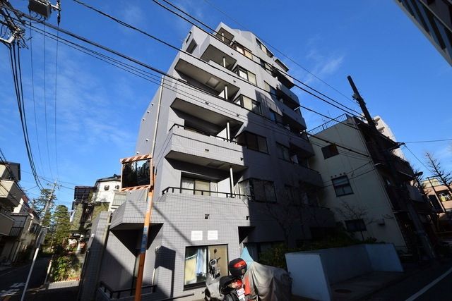 建物外観　★駅チカですが静かな環境です★