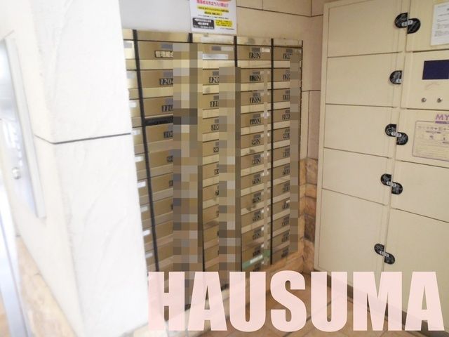 ロビー　集合POST