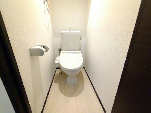 トイレ　温水便座付き♪