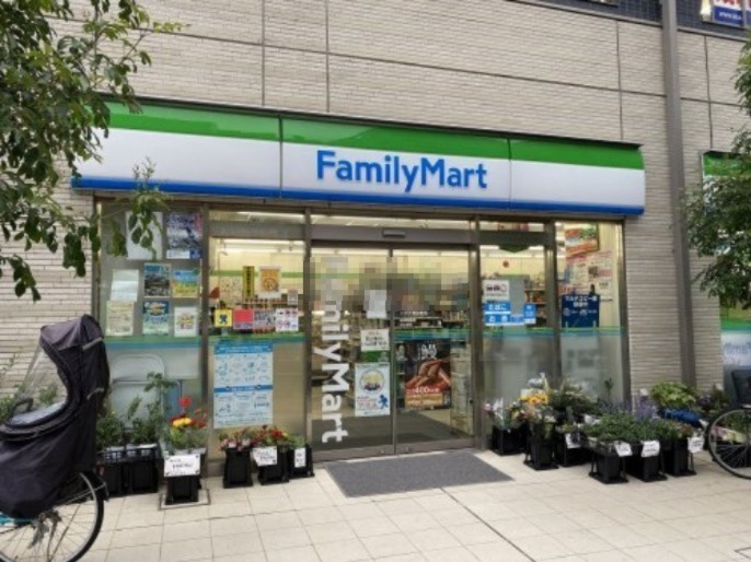 コンビニ　ファミリーマート シマダ黄金町店（コンビニ）まで126m