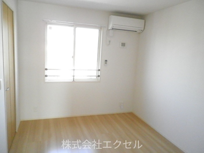 その他部屋・スペース　フローリングの室内です。