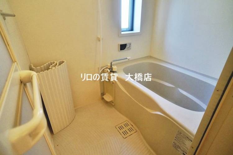 バス・シャワールーム　同型イメージ