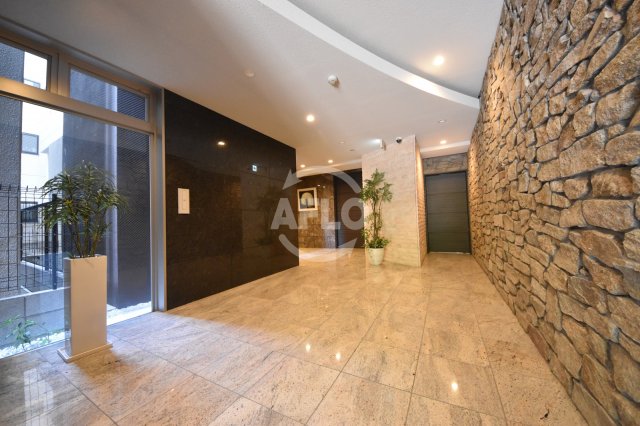 ロビー　ウエンズ大阪城北　ロビー