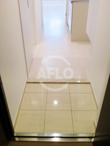 玄関　ウエンズ大阪城北　玄関