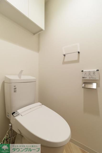 トイレ　※写真は同タイプ住戸です。