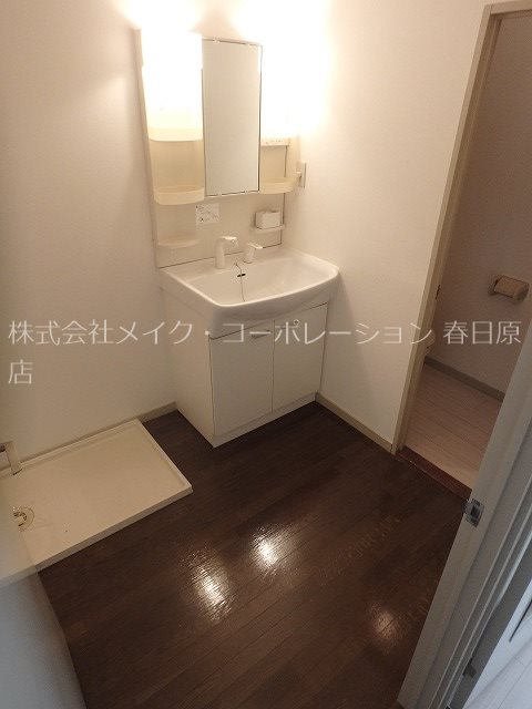 洗面設備　写真は同型タイプ