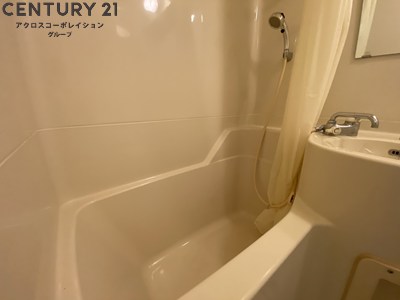 バス・シャワールーム　シンプルで機能的なユニットバスです♪