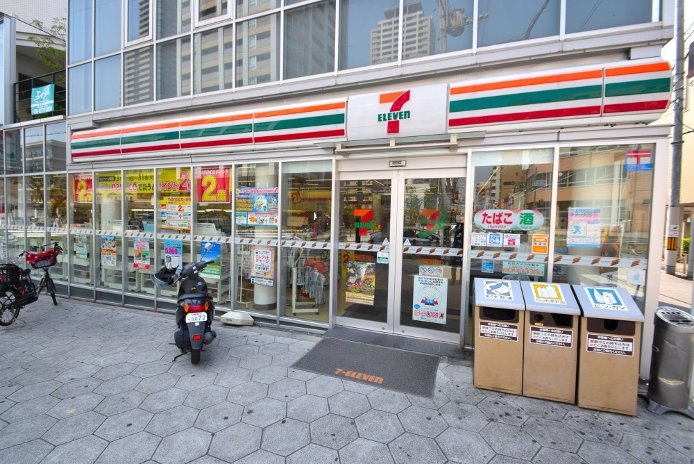コンビニ　セブンイレブン　大阪細工谷１丁目店（コンビニ）まで256m