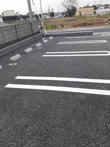 駐車場　車をお持ちの方に嬉しい駐車場付きの物件です