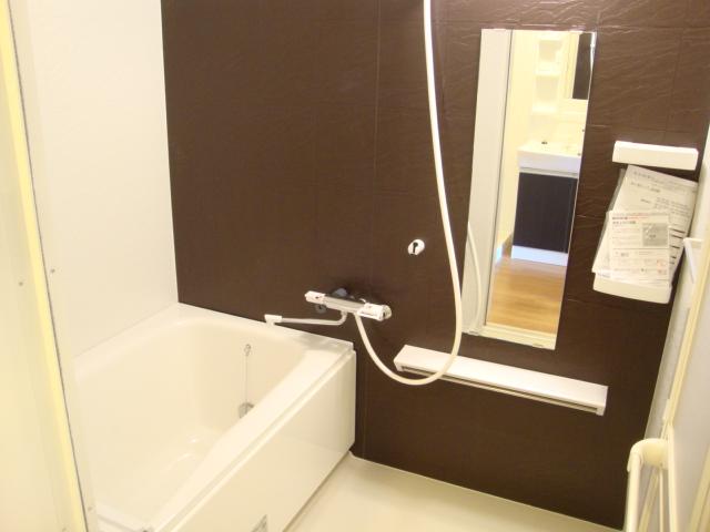 バス・シャワールーム　バス