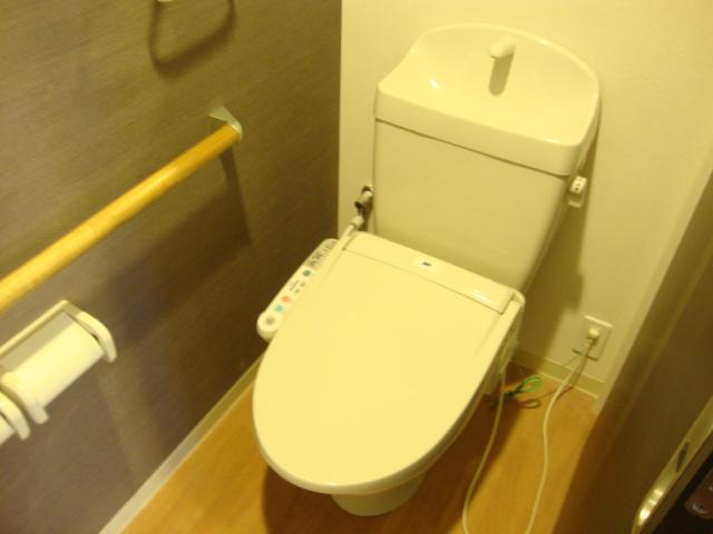 トイレ　シャワー付トイレ