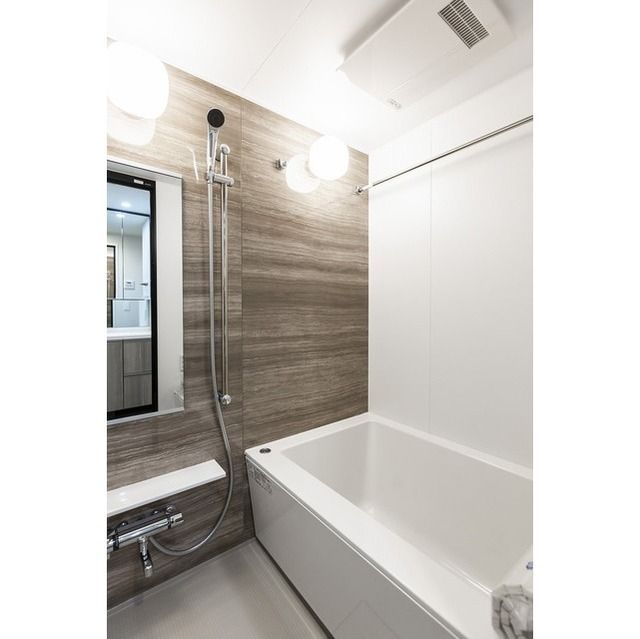 バス・シャワールーム