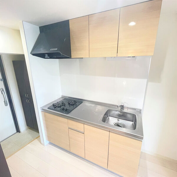 キッチン　※写真は同じマンションの違う部屋のものになります。